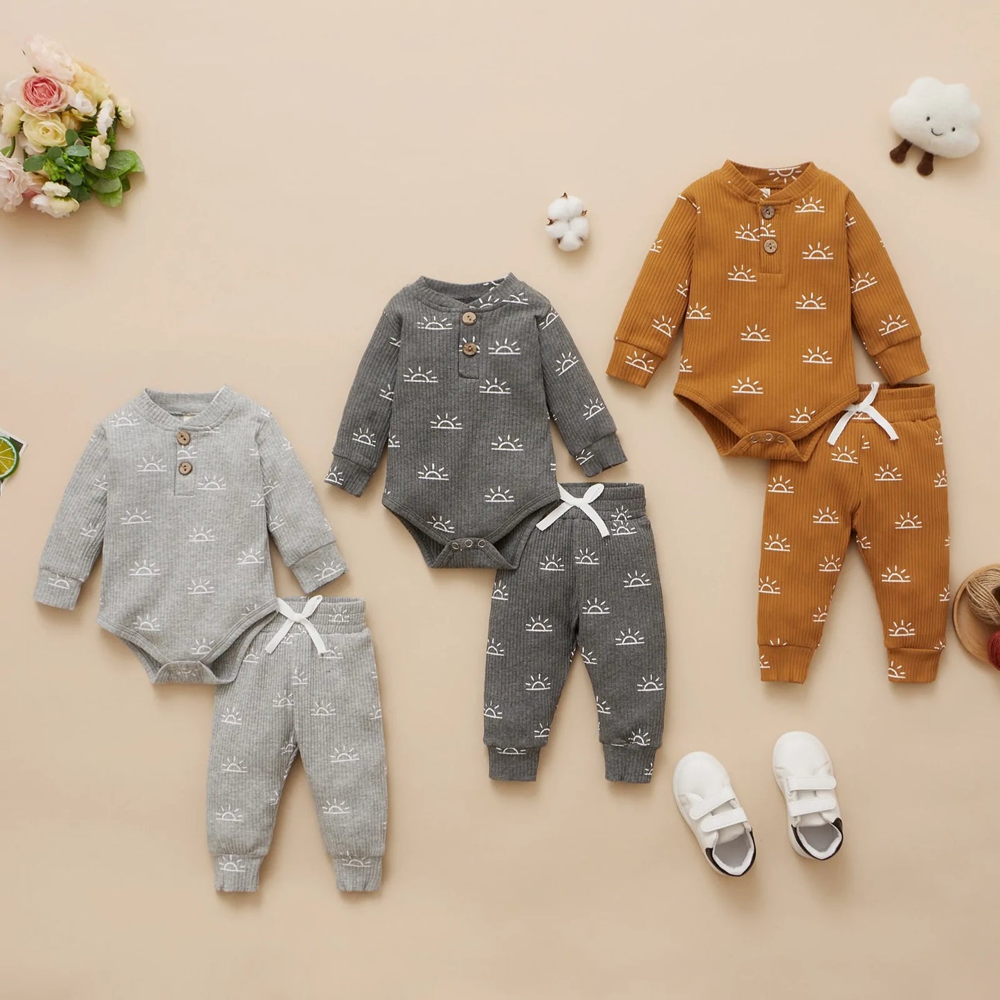 Nyfödd babybody + elastiska byxor